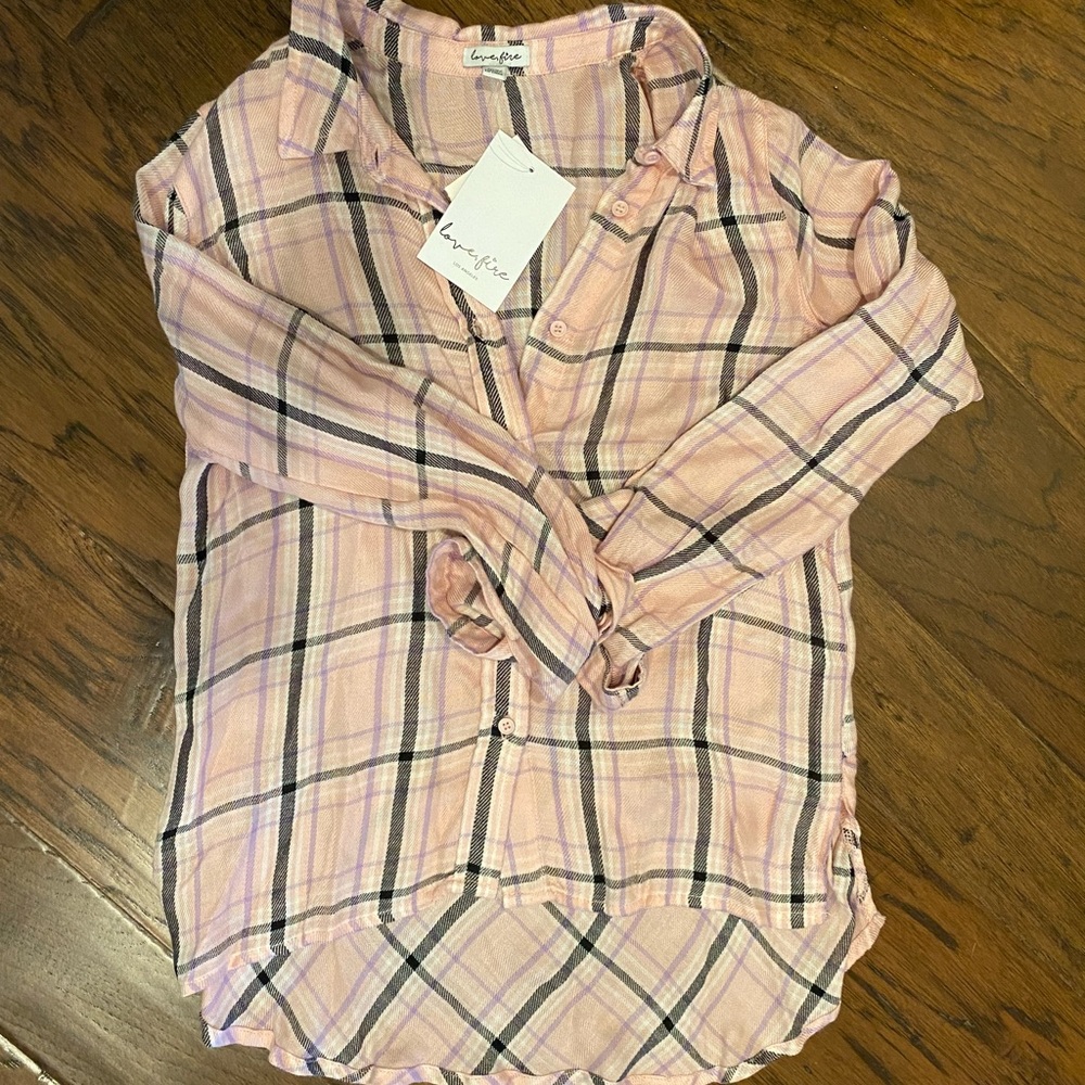 NWT Love, Fire. Girls Pink Plaid button down. Love fire, Los Angeles. YXL